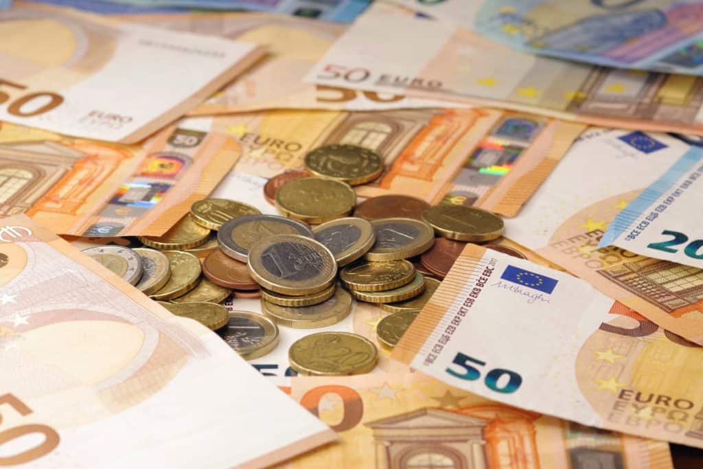 Uporaba ESG kriterijev pri etičnem investiranju Uporaba ESG kriterijev pri etičnem investiranju