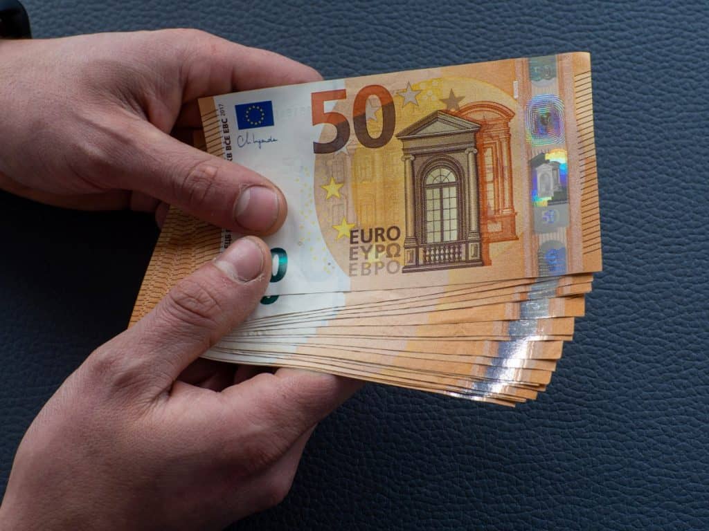 Kako načrtovati izdatke ob večjih življenjskih dogodkih Kako načrtovati izdatke ob večjih življenjskih dogodkih