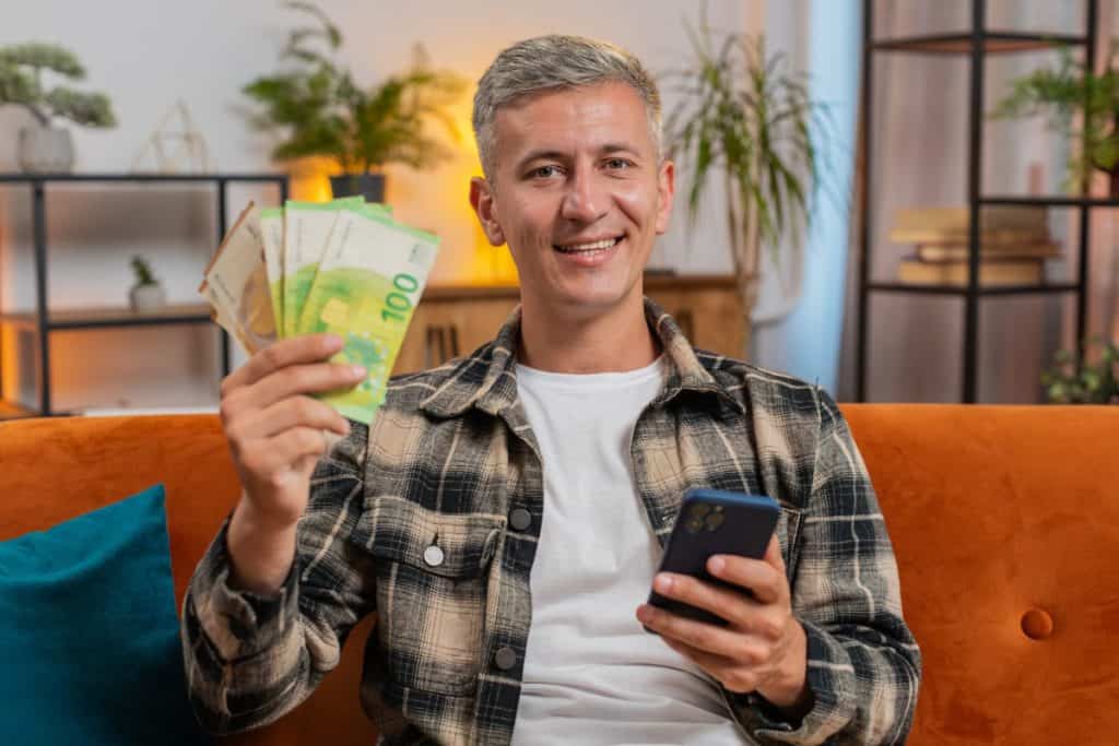 Kako se izogniti finančnim prevaram na spletu Kako se izogniti finančnim prevaram na spletu